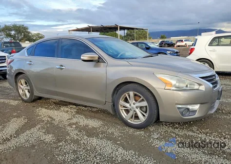 2015 Nissan Altima 2.5 z USA, uszkodzony, nr VIN 1N4AL3AP0FC225900